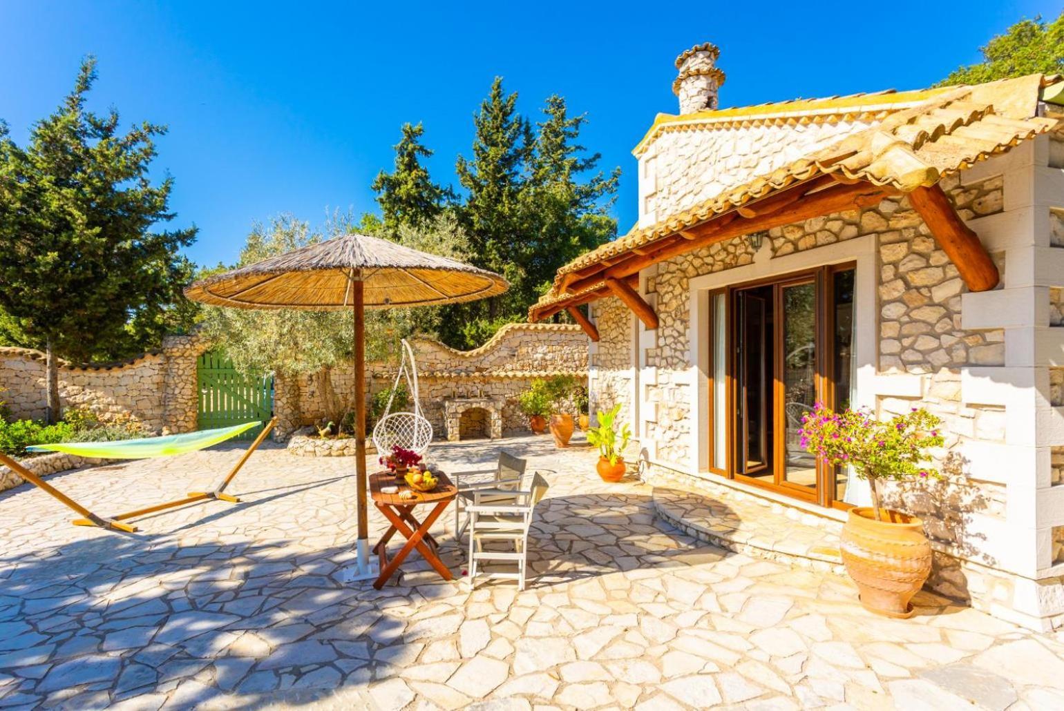 Villa Nionios Vlachopoulatika